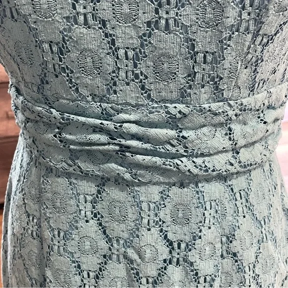 Adrianna Papell Elegant Blue Lace Dress Size 6 - Picture 5 of 8